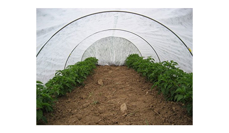 Agribon AG-19 Floating Row Crop Cover / Frost Blanket / Garden Fabric Plant Cover by USA-Commerce